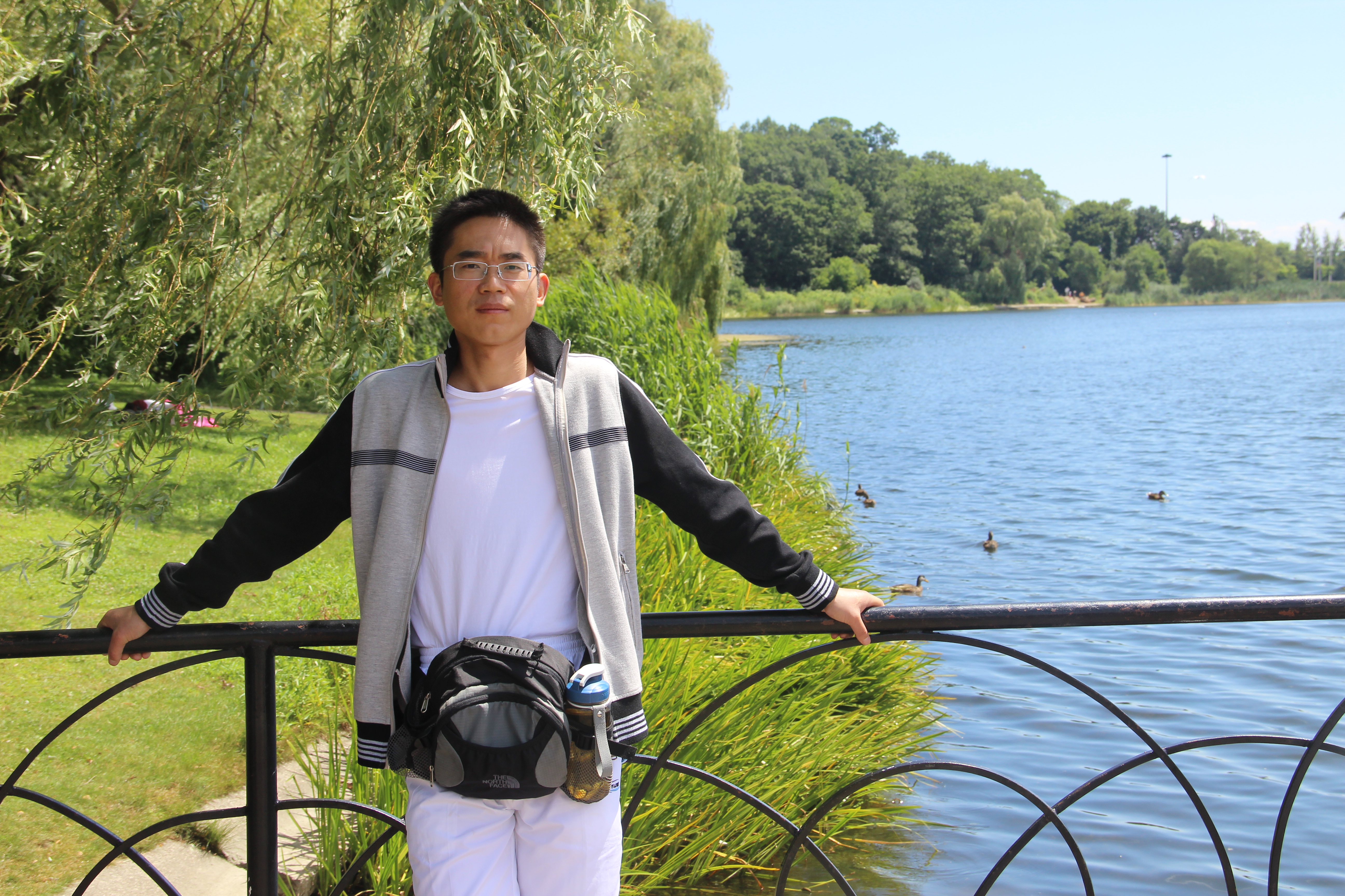 李海潮.JPG 李海潮.JPG